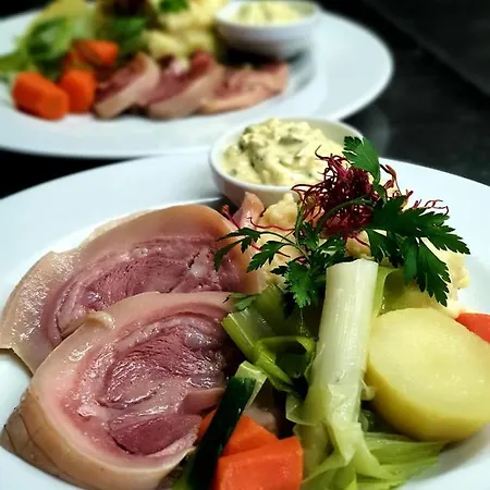 Au Coeur Des Bulles 4* Loches-sur-Ource