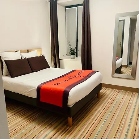 Hotel Au Coeur Des Bulles Loches-sur-Ource