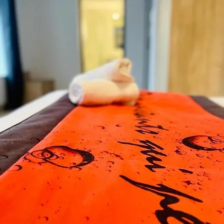 Hotell Au Coeur Des Bulles Loches-sur-Ource