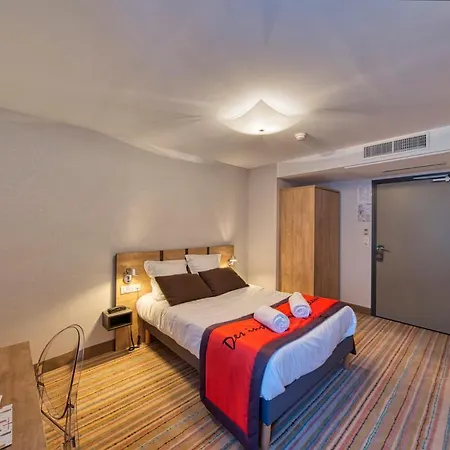 Hotel Au Coeur Des Bulles 4*